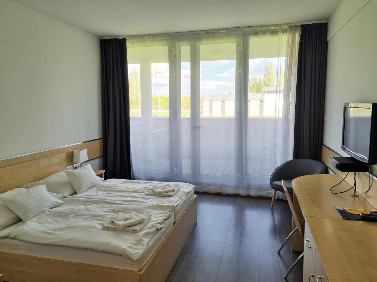 Corner Hotel Angyalfoeld Βουδαπέστη Εξωτερικό φωτογραφία