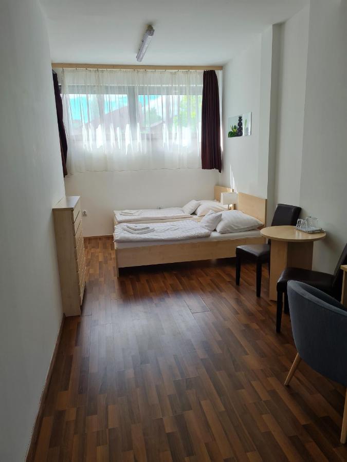 Corner Hotel Angyalfoeld Βουδαπέστη Εξωτερικό φωτογραφία