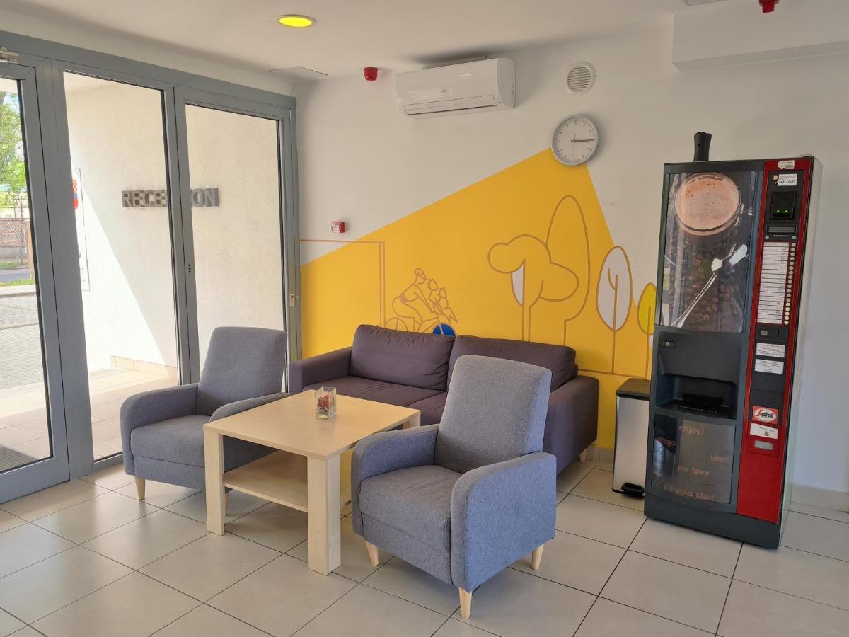 Corner Hotel Angyalfoeld Βουδαπέστη Εξωτερικό φωτογραφία